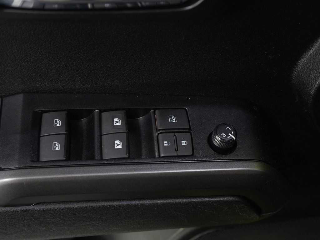 صورة مصغرة 21 لـ 2023 Toyota TACOMA TRD SPORT