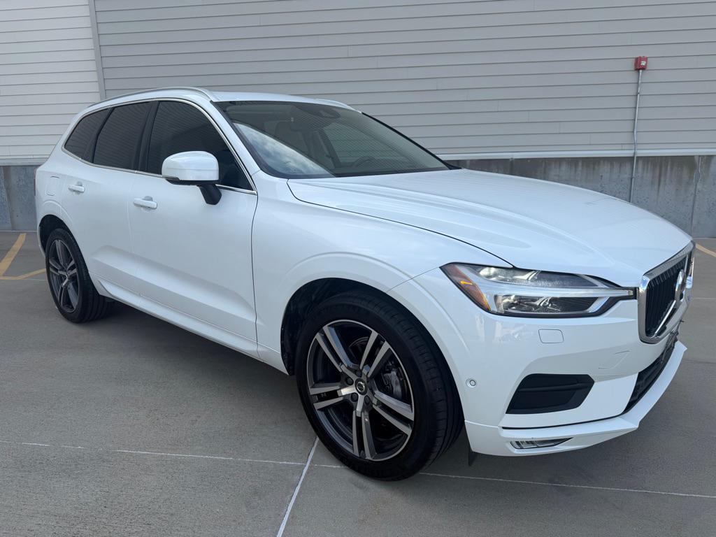 2018 Volvo XC60 T5 Momentum
