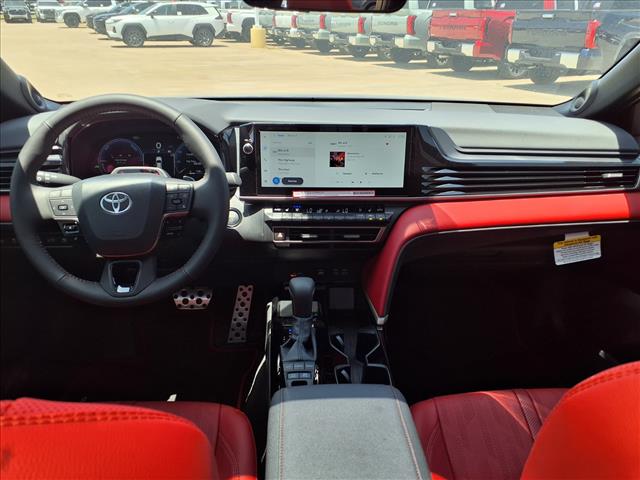 صورة 9 لـ 2026 Toyota CAMRY XSE