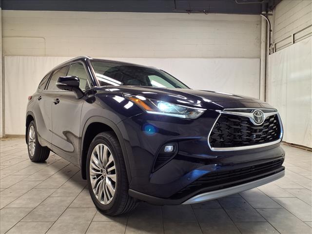 New 2026 Toyota Highlander Platinum