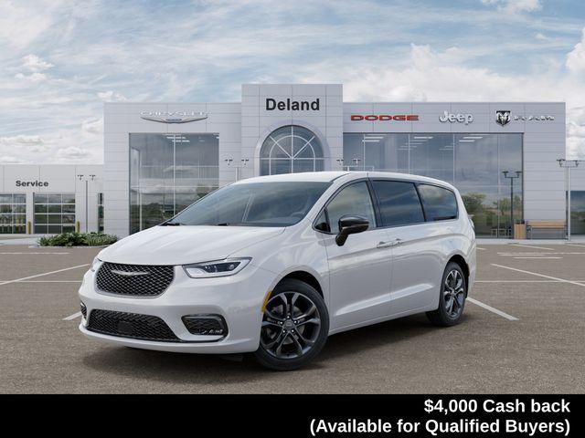 New 2026 Chrysler Pacifica L