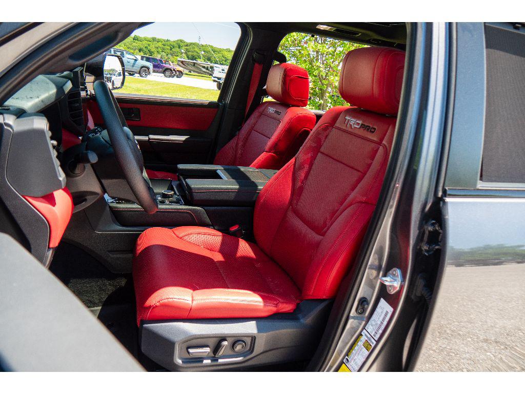 صورة مصغرة 11 لـ 2025 Toyota SEQUOIA TRD PRO