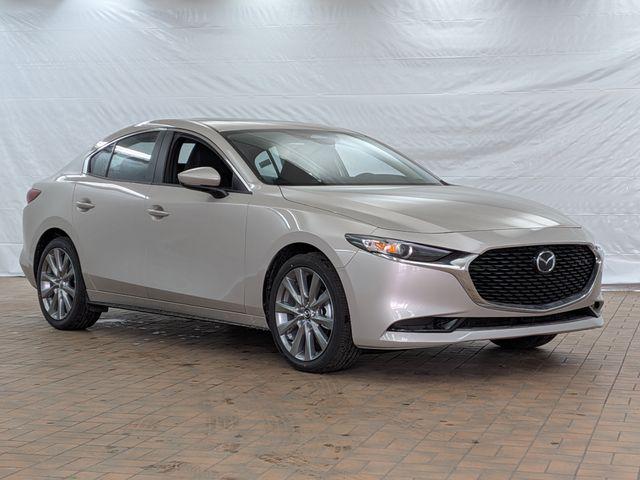 New 2026 Mazda Mazda3 FWD w/Preferred Package