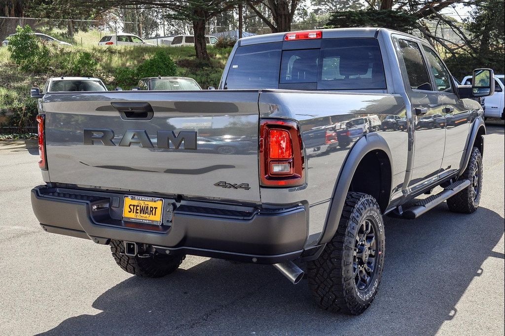 2026 RAM 2500 TRADESMAN CREW CAB 4X4 6'4' BOX — миниатюра 21