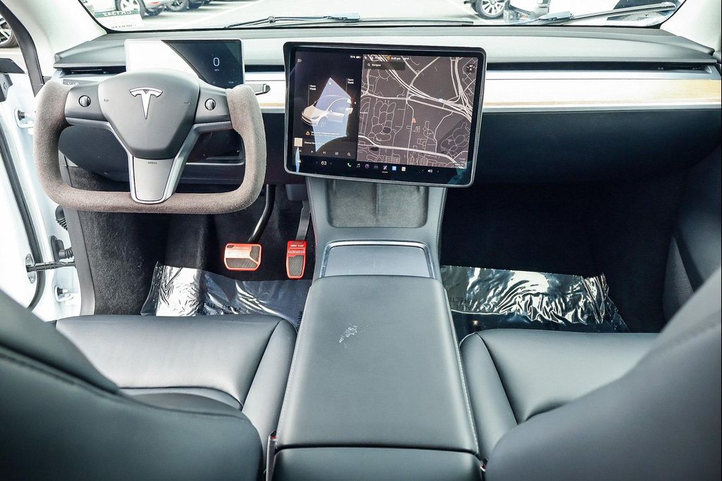 صورة 8 لـ 2023 Tesla MODEL Y LONG RANGE DUAL MOTOR ALL-WHEEL DRIVE