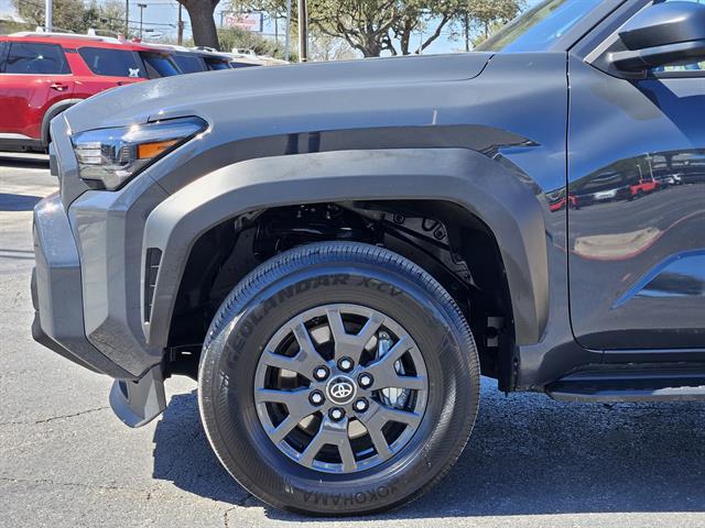 صورة 9 لـ 2025 Toyota 4RUNNER SR5