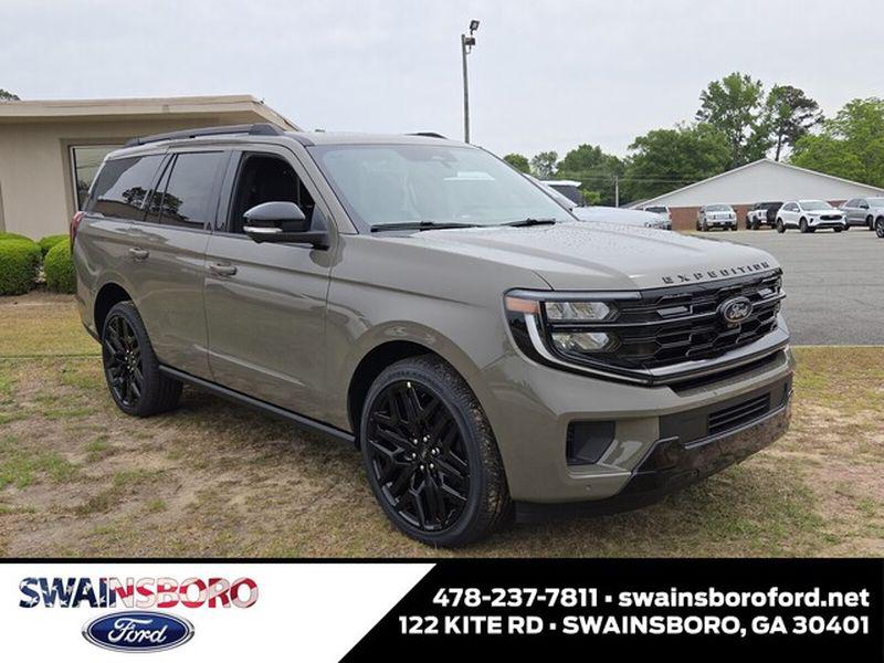New 2026 Ford Expedition Platinum