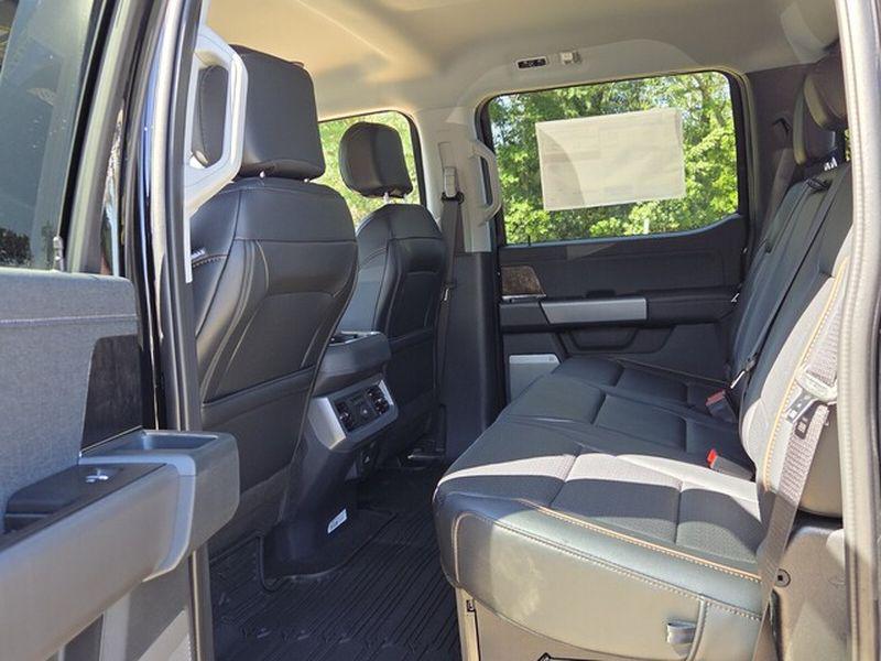 2026 FORD F-250 LARIAT photo 7