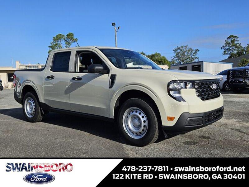 New 2025 Ford Maverick XL