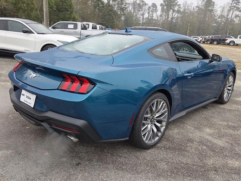2026 FORD MUSTANG ECOBOOST PREMIUM — миниатюра 11