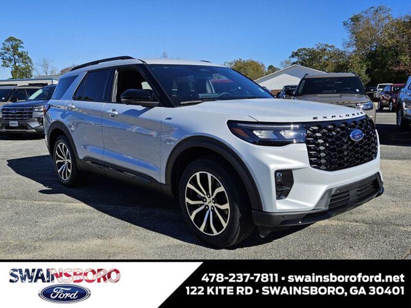 New 2026 Ford Explorer ST-Line