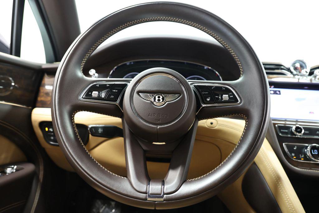 صورة مصغرة 24 لـ 2021 Bentley BENTAYGA V8