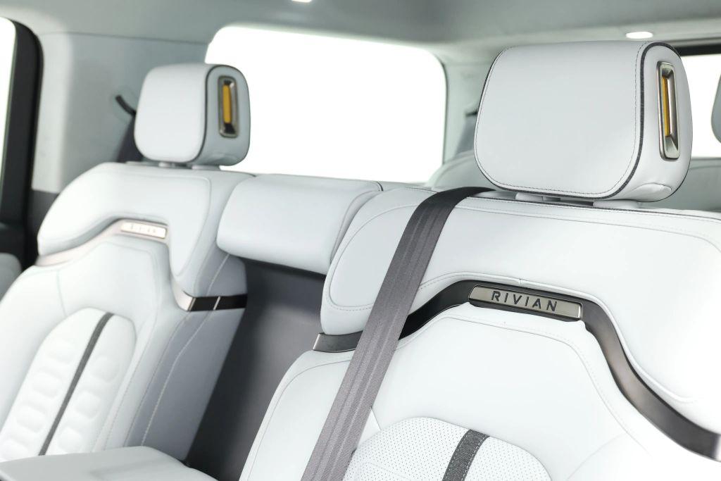 2024 Rivian R1S ADVENTURE QUAD MOTOR LARGE PACK 缩略图 53