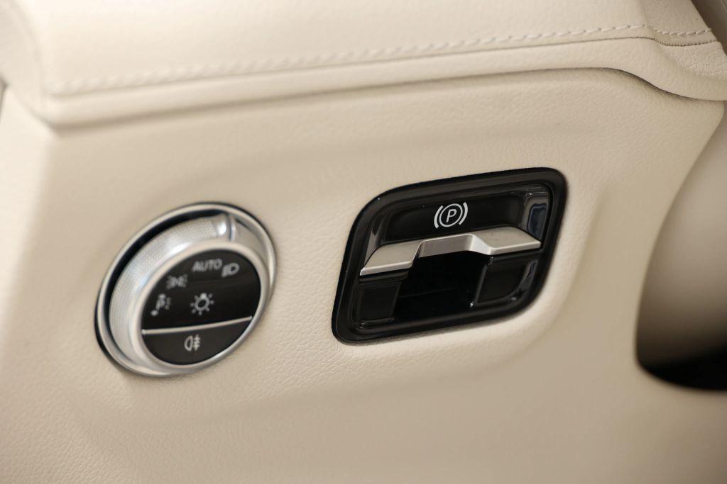 صورة مصغرة 21 لـ 2023 Mercedes-BENZ EQS