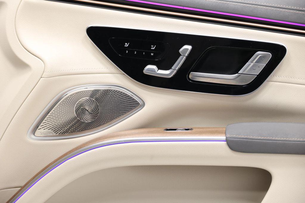 صورة مصغرة 78 لـ 2023 Mercedes-BENZ EQS