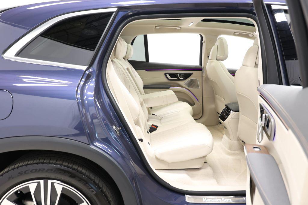 صورة مصغرة 68 لـ 2023 Mercedes-BENZ EQS
