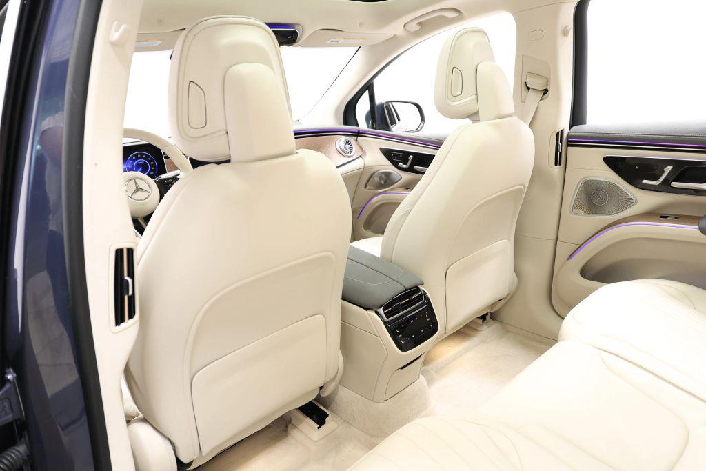 صورة مصغرة 51 لـ 2023 Mercedes-BENZ EQS