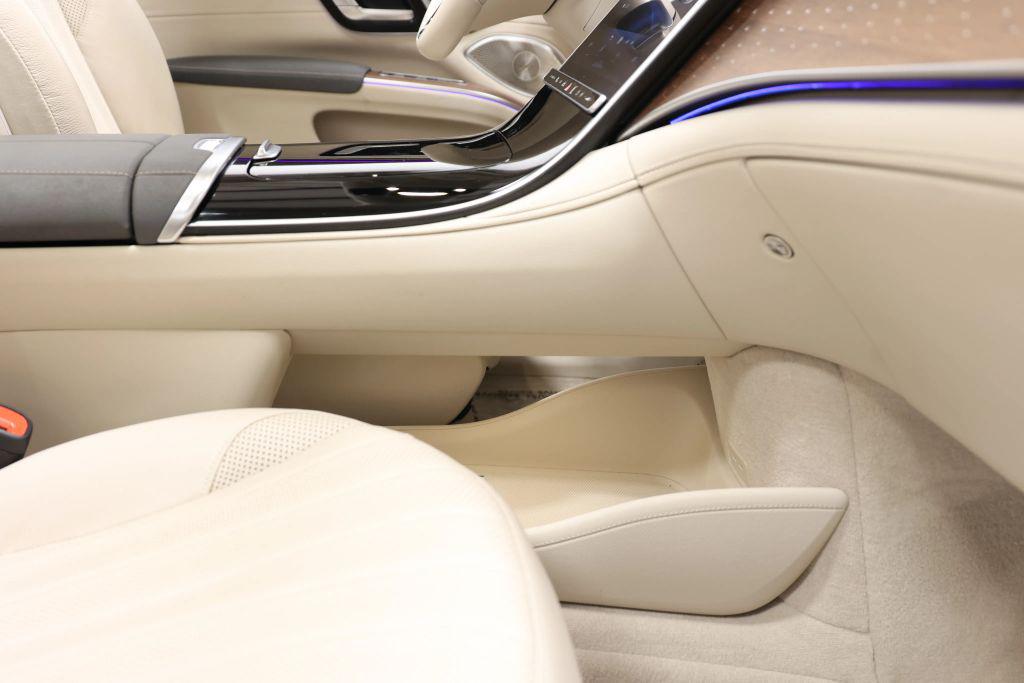 صورة مصغرة 87 لـ 2023 Mercedes-BENZ EQS