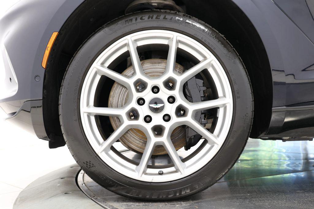 صورة مصغرة 95 لـ 2021 Aston Martin DBX SPORT UTILITY 4D