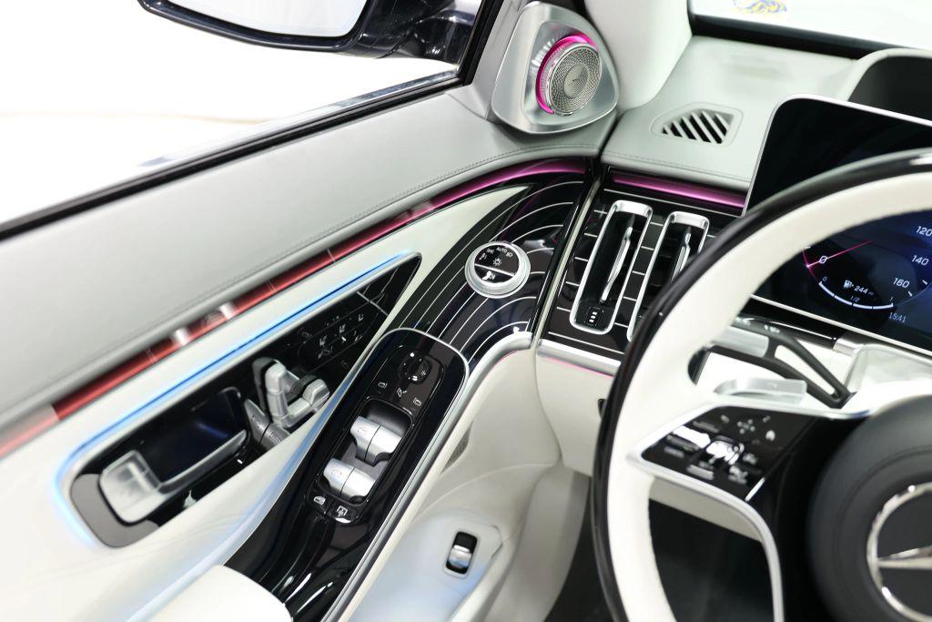 2023 Mercedes-BENZ MAYBACH — миниатюра 30