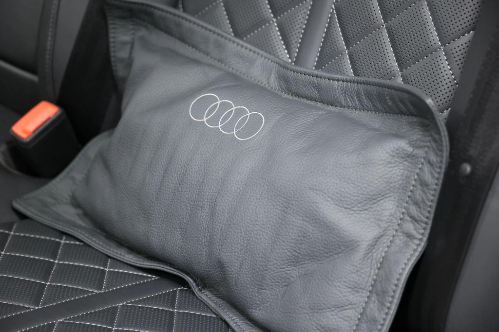 2023 AUDI S8 4.0T 缩略图 52