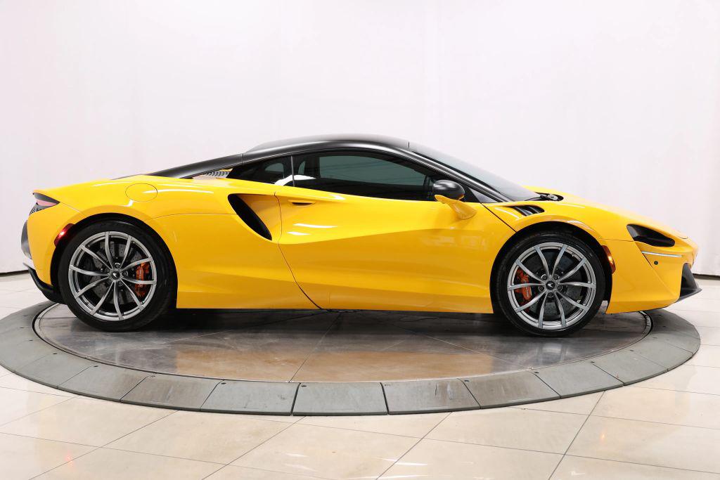 صورة مصغرة 63 لـ 2023 Mclaren ARTURA COUPE 2D