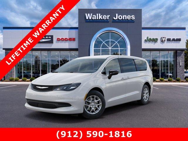 New 2026 Chrysler Voyager LX