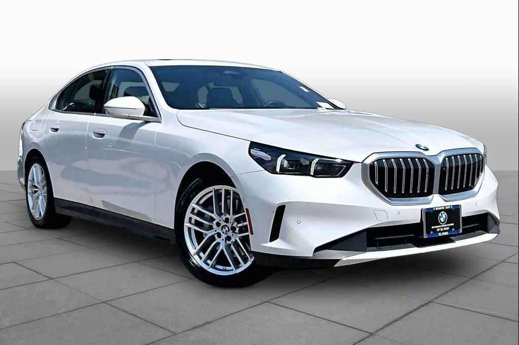 2024 BMW 530 XDRIVE — фото 2
