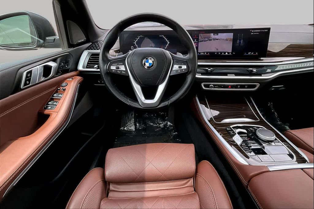 2025 BMW X5 XDRIVE40I photo 5
