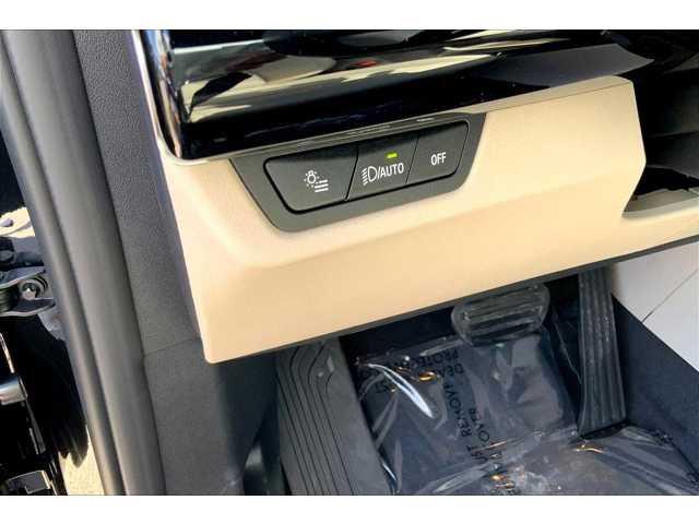 2025 BMW X1 XDRIVE28I — миниатюра 17