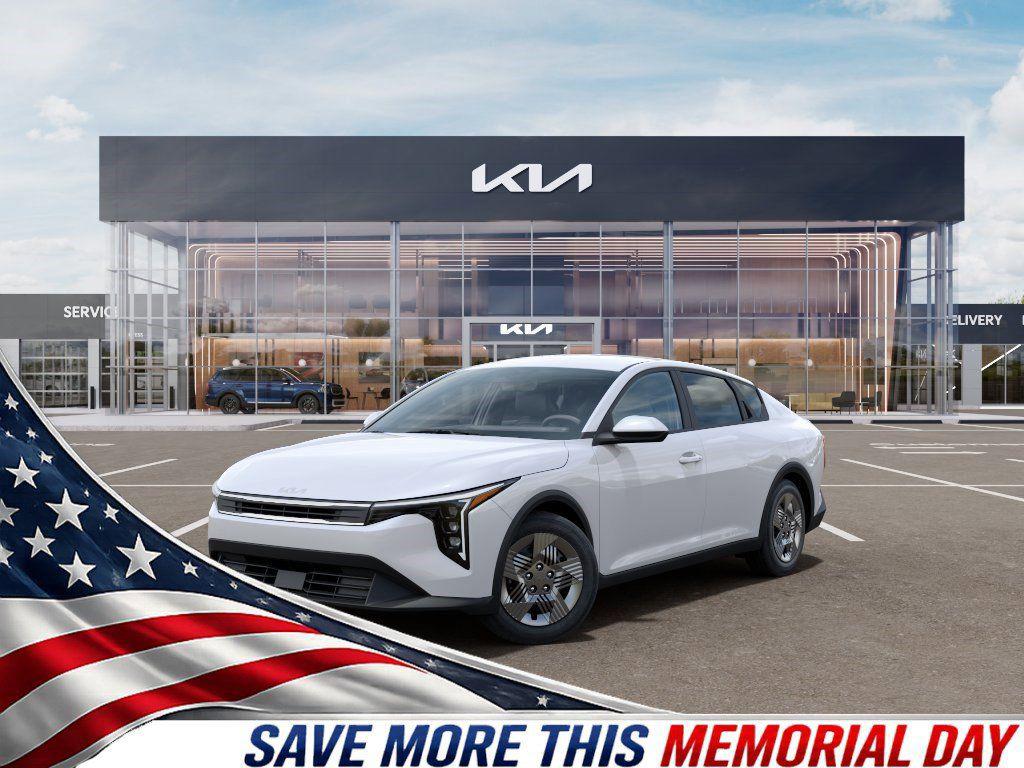 New 2026 Kia K4 LX