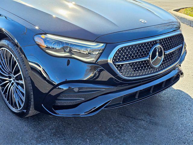 MERCEDES-BENZ E-CLASS - 3