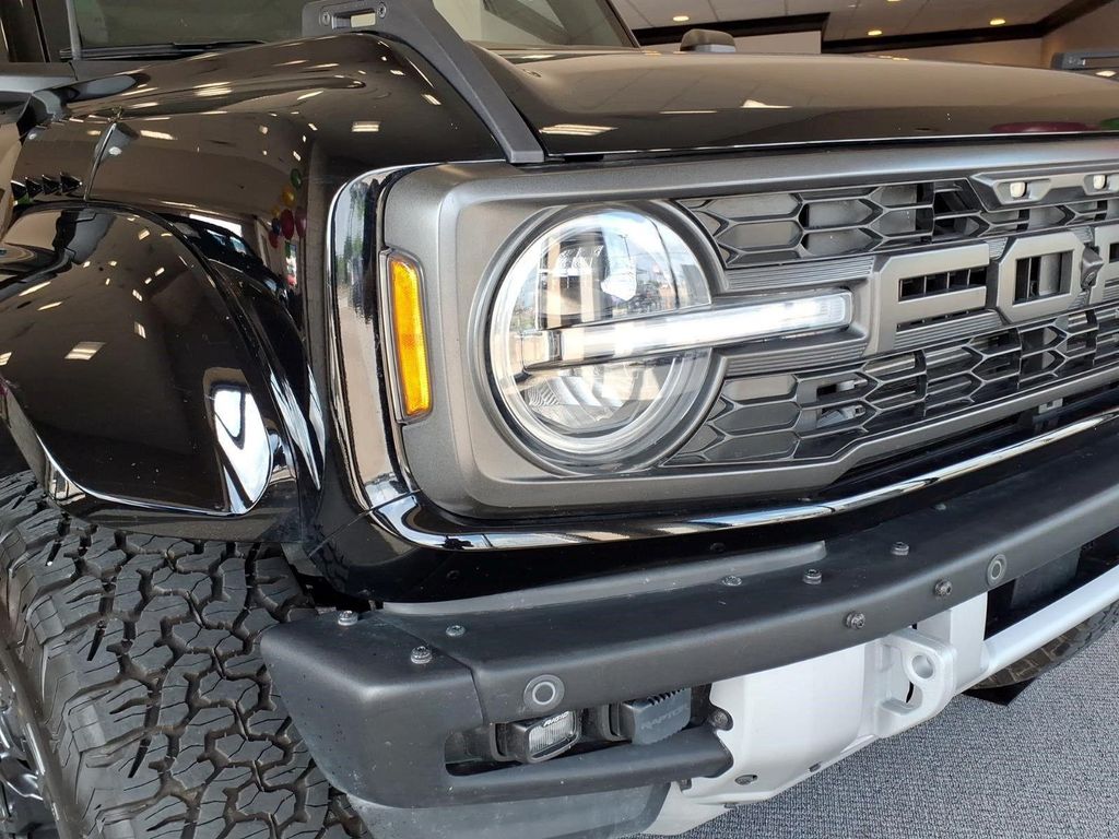 FORD BRONCO RAPTOR - 9