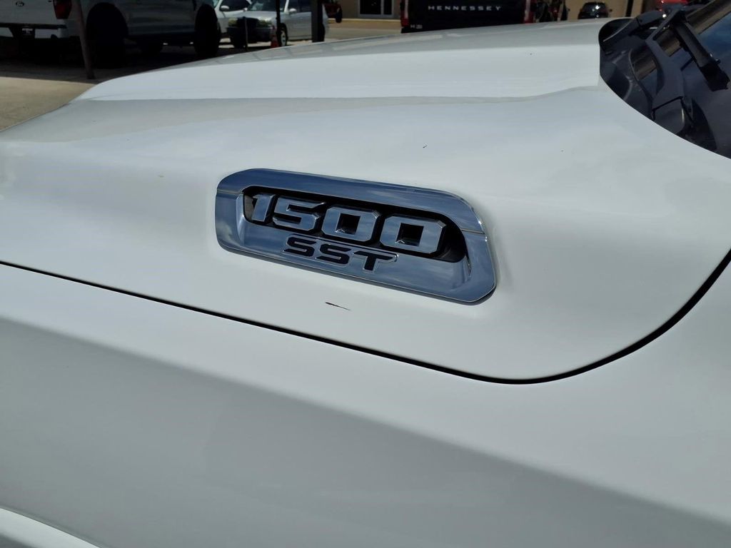 صورة مصغرة 13 لـ 2025 RAM 1500 LARAMIE