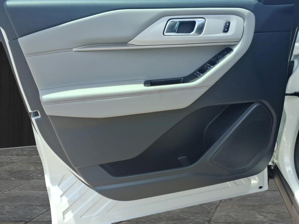 2026 FORD EXPLORER ACTIVE 缩略图 12