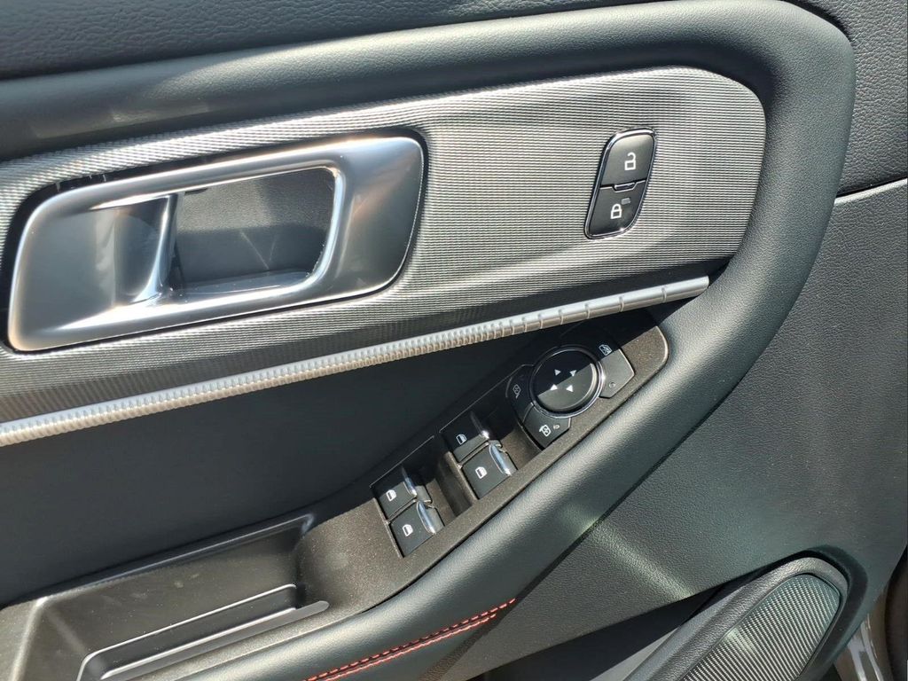 صورة مصغرة 13 لـ 2026 FORD EXPLORER ST-LINE