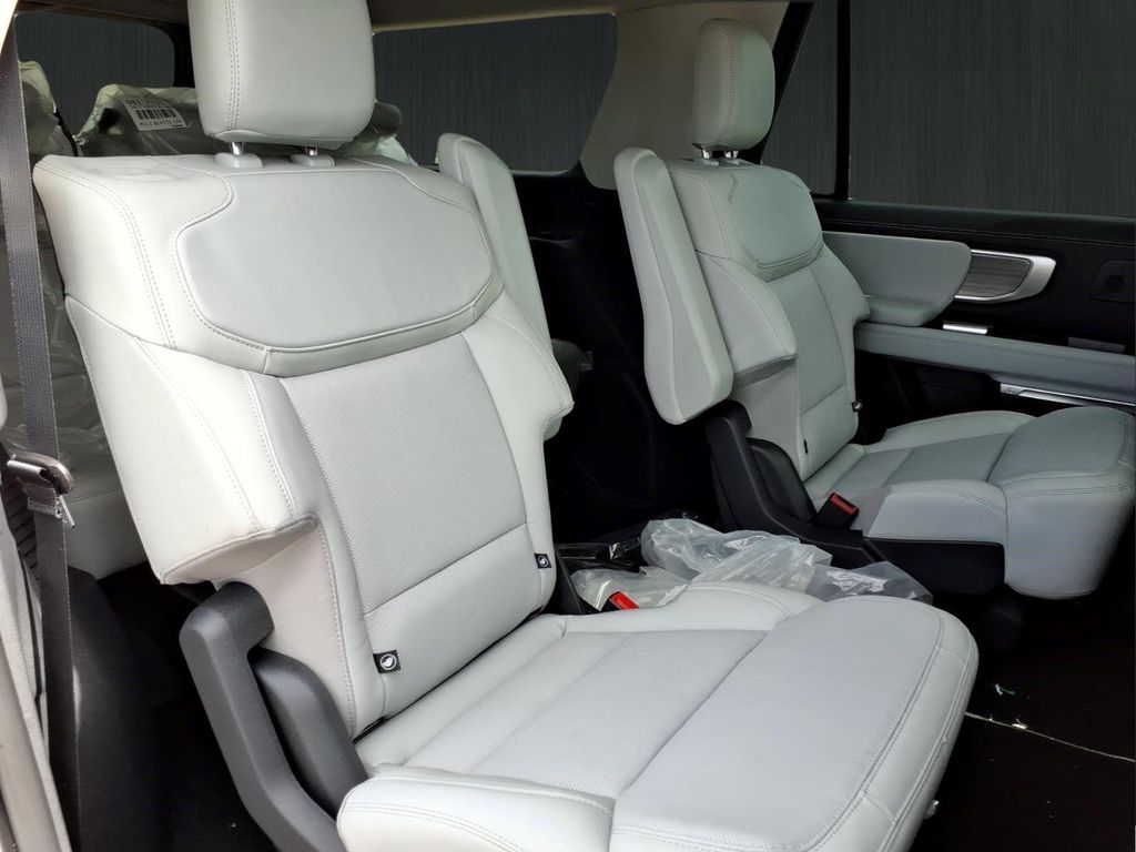 صورة مصغرة 18 لـ 2026 FORD EXPEDITION MAX PLATINUM
