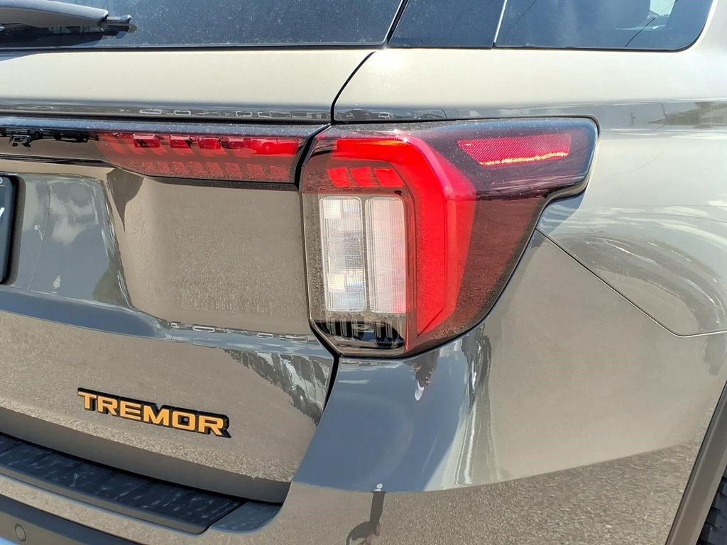 2026 FORD EXPLORER TREMOR 缩略图 15
