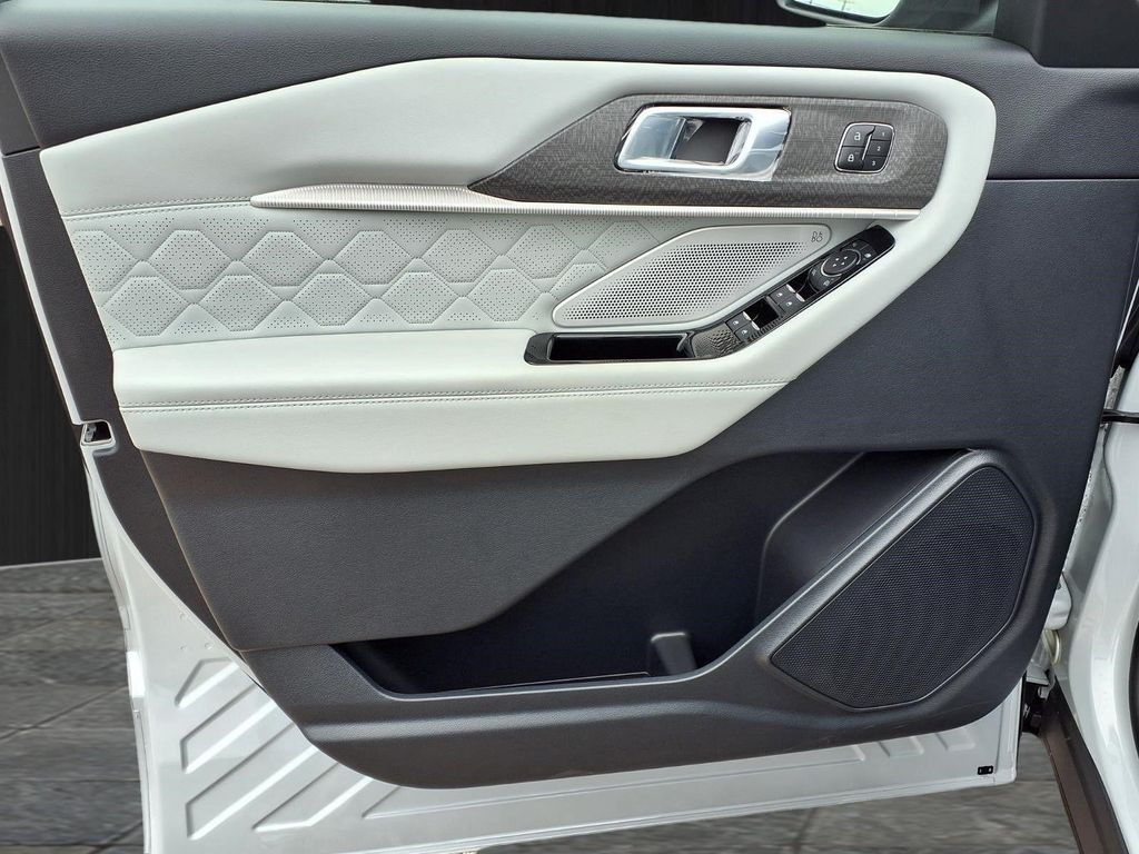 2026 FORD EXPLORER PLATINUM — миниатюра 16