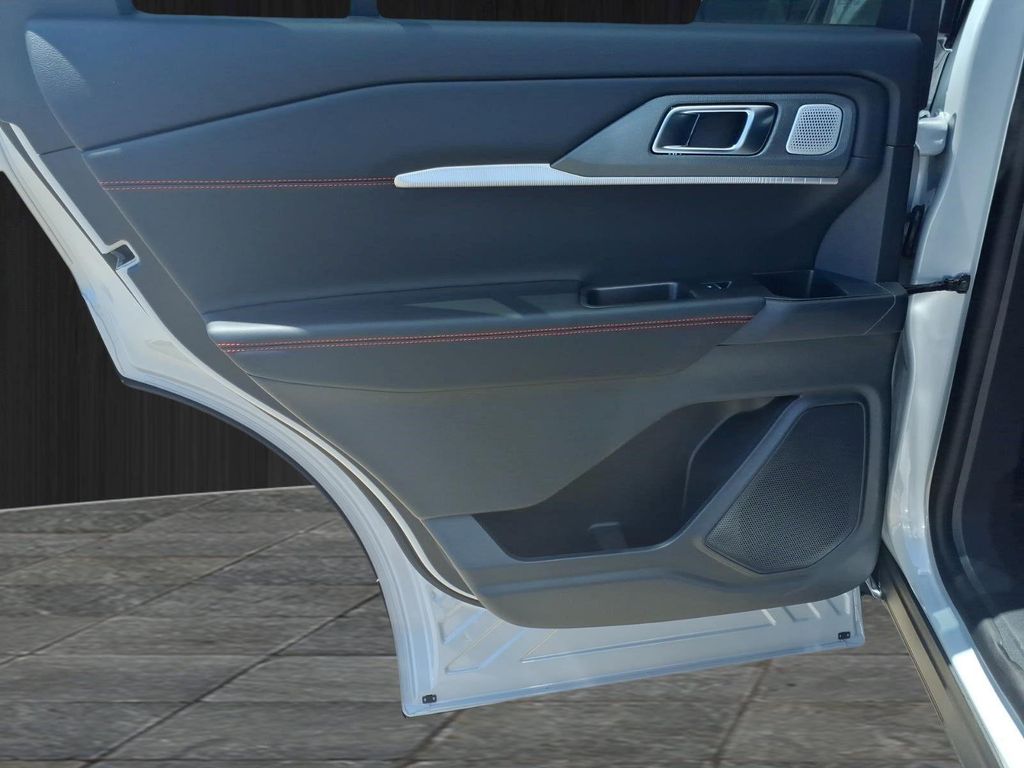 2026 FORD EXPLORER ST 缩略图 23