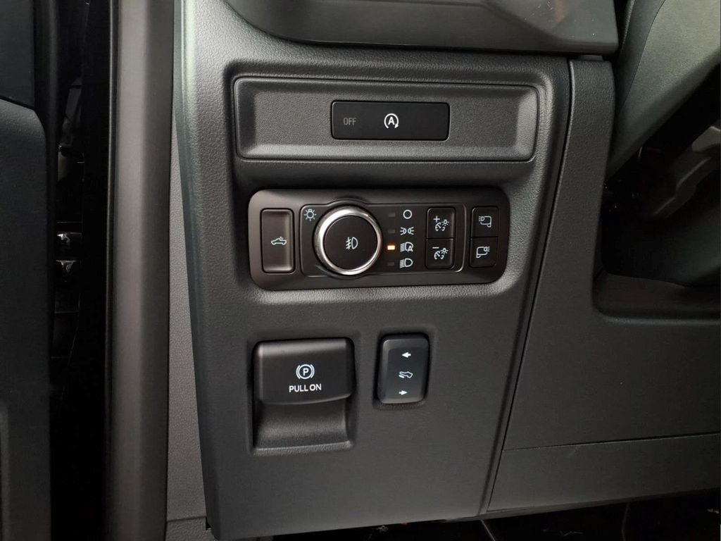 2025 FORD F-150 XLT 缩略图 28