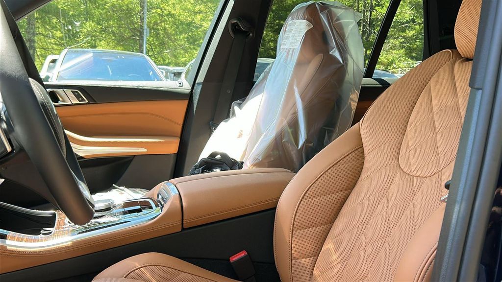 صورة 10 لـ 2026 BMW X5 XDRIVE40I