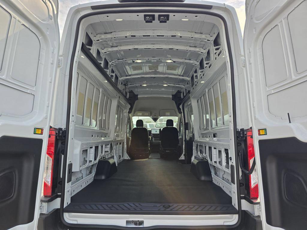 صورة مصغرة 25 لـ 2026 FORD TRANSIT-350 BASE