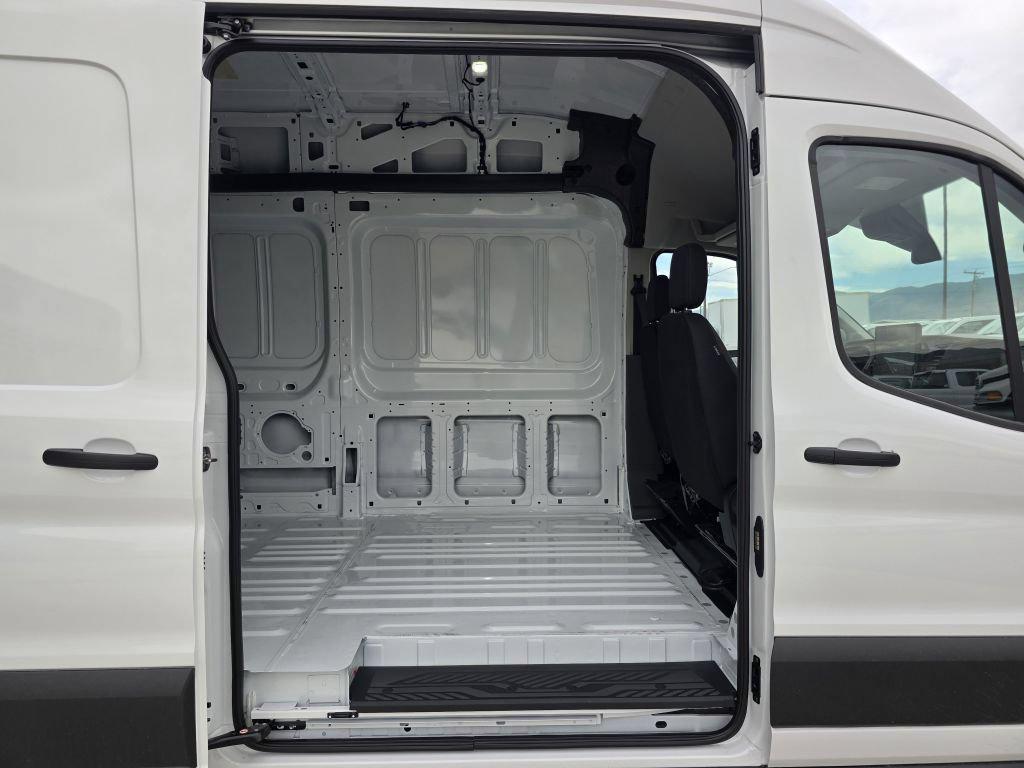 صورة مصغرة 29 لـ 2026 FORD TRANSIT-350 BASE