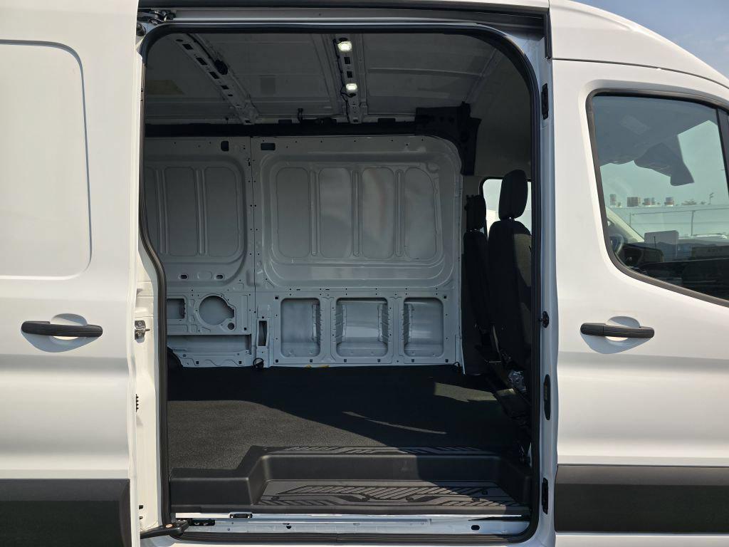 2026 FORD TRANSIT-250 BASE — миниатюра 27