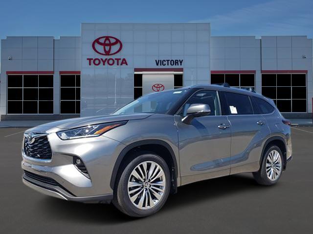 New 2026 Toyota Highlander Platinum