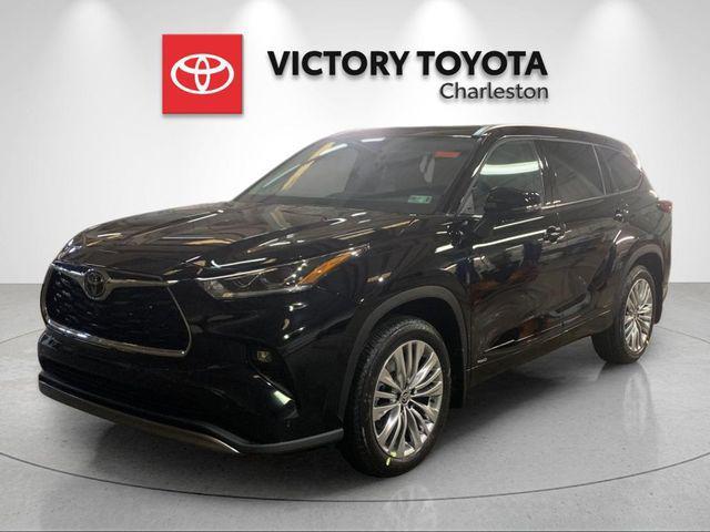 New 2026 Toyota Highlander Hybrid Platinum