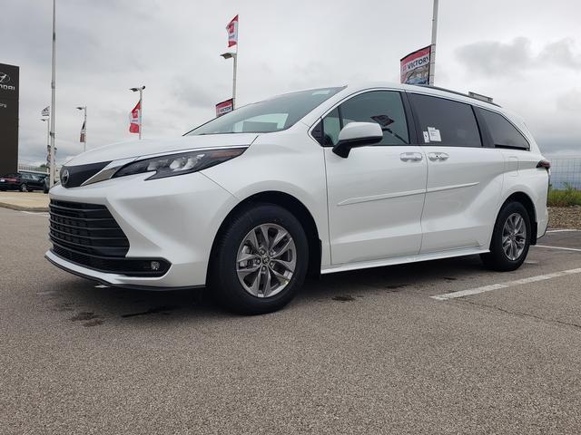 New 2026 Toyota Sienna XLE