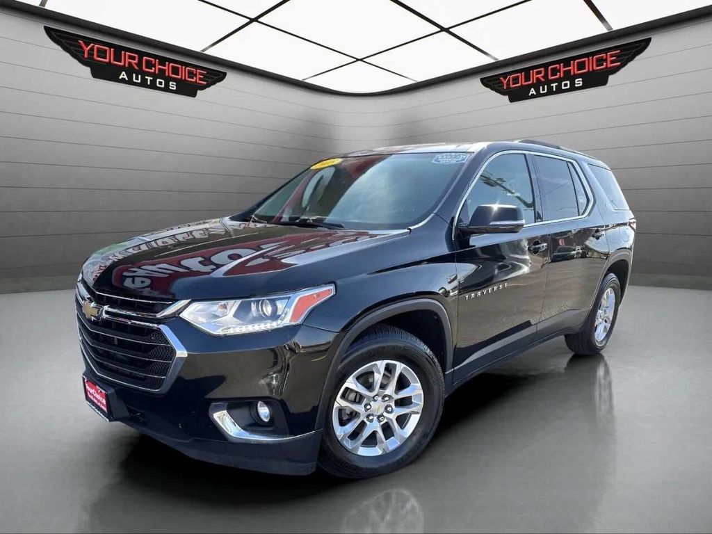 Used 2018 Chevrolet Traverse LT Cloth