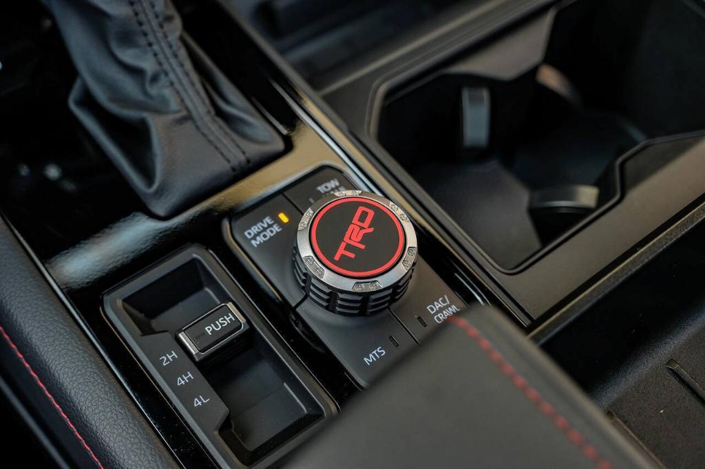 2026 Toyota TUNDRA HYBRID TRD PRO — миниатюра 33